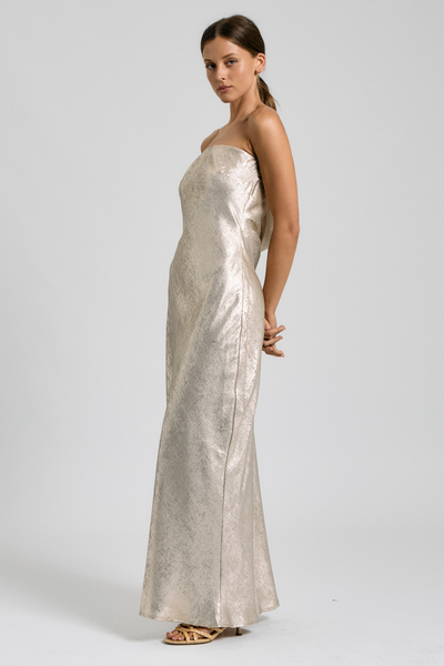 FOILED STRAPLESS OPEN-BACK MAXI DRESS