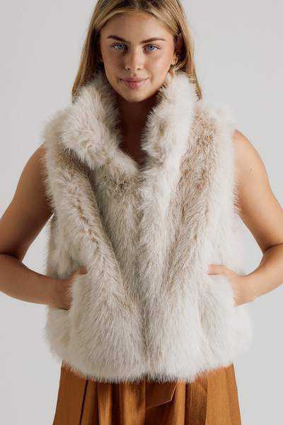 PLUSH FAUX FUR OPEN FRONT VEST