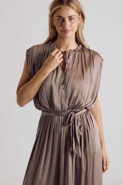 RUFFLE NECK SLEEVELESS TIE WAIST WIDE LEG JUMPSUIT